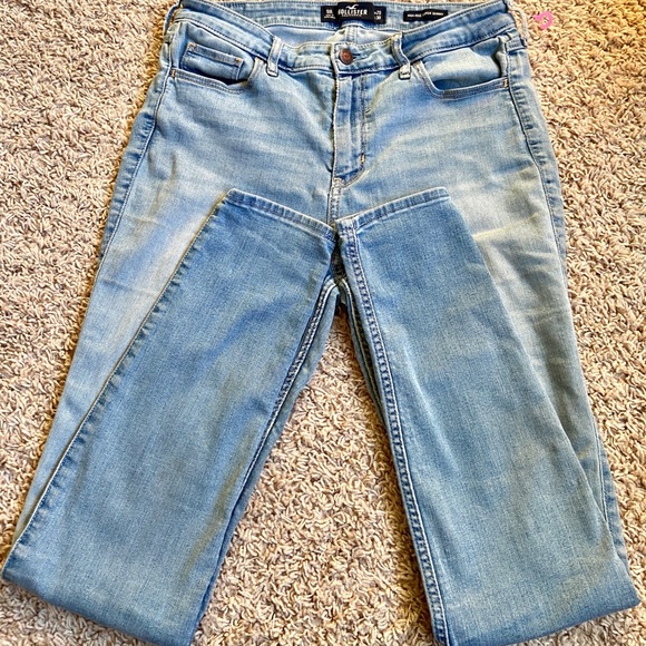 Hollister Denim - EUC-Hollister High-Rise Super Skinny Light Jeans